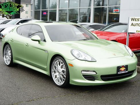 Used 2011 Porsche Panamera 4 AWD/4WD image 1