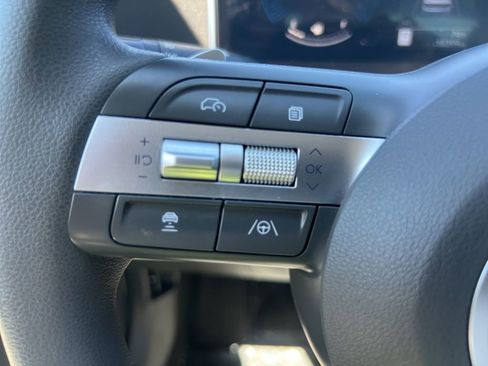 Used 2025 Hyundai Sonata SEL FWD image 38