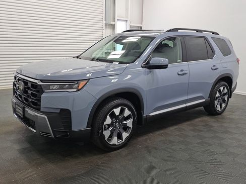 New 2026 Honda Pilot Touring image 4