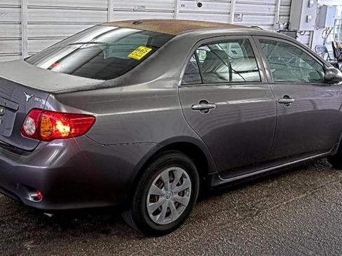 Used 2010 Toyota Corolla LE image 3