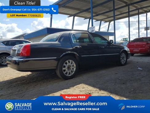 Used 2009 Lincoln Town Car Signature Limited image 4