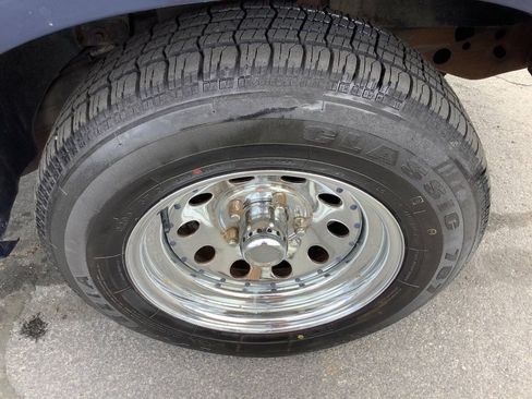 Used 2002 Chevrolet S10 Pickup 2WD Extended Cab w/ Preferred Equipment Group image 27