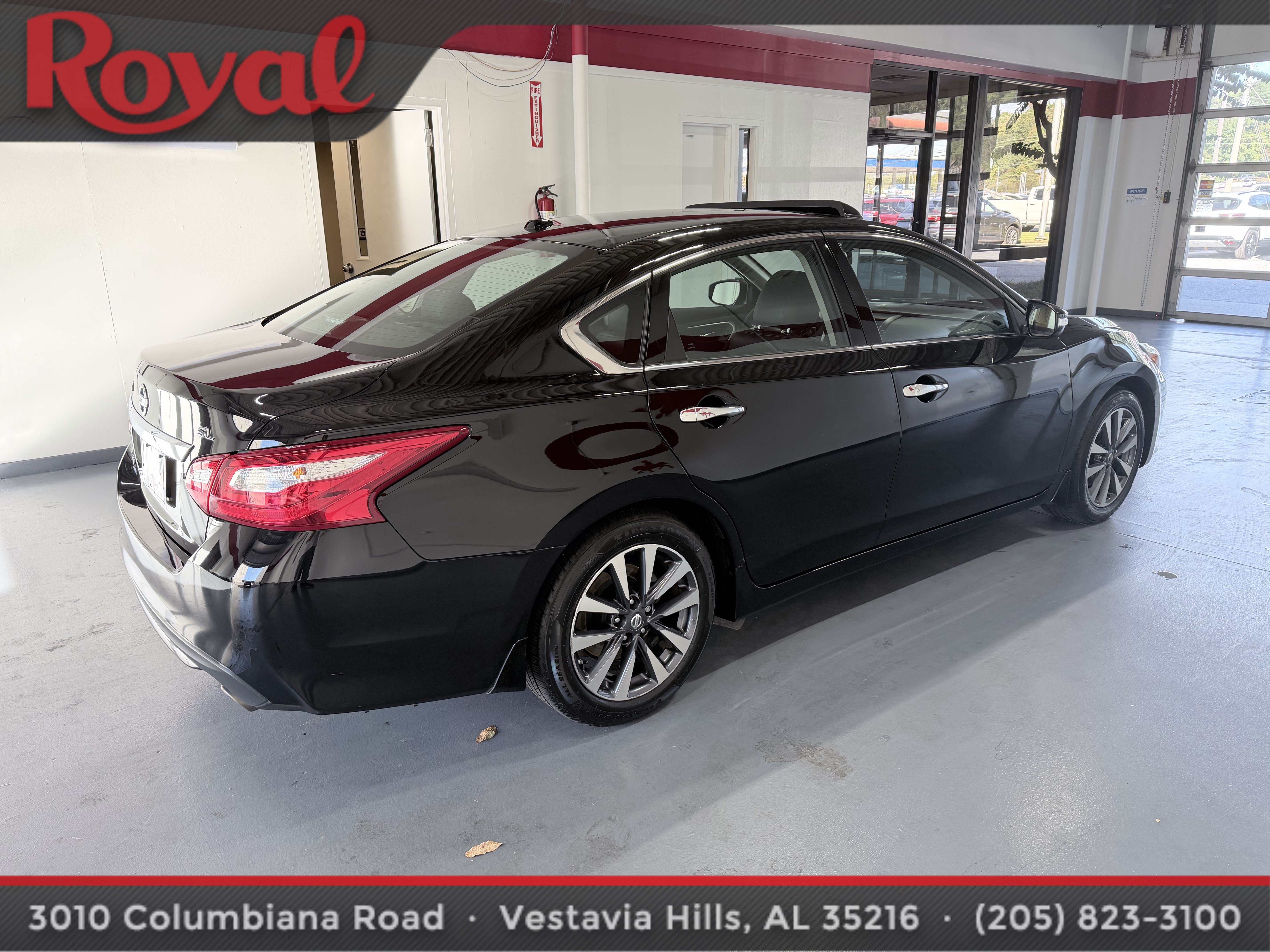 Used 2016 Nissan Altima 2.5 SL w/ 2.5 Technology w/LED Package FWD image 4