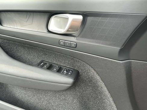 Used 2023 Volvo XC40 Recharge Plus AWD/4WD image 29