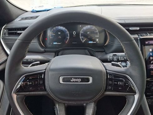 Used 2023 Jeep Grand Cherokee L Overland AWD/4WD image 20