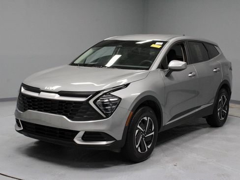 Used 2025 Kia Sportage LX AWD/4WD image 6