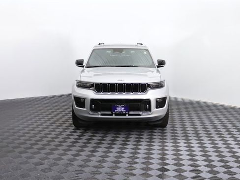 Used 2021 Jeep Grand Cherokee L Overland w/ Luxury Tech Group IV AWD/4WD image 4