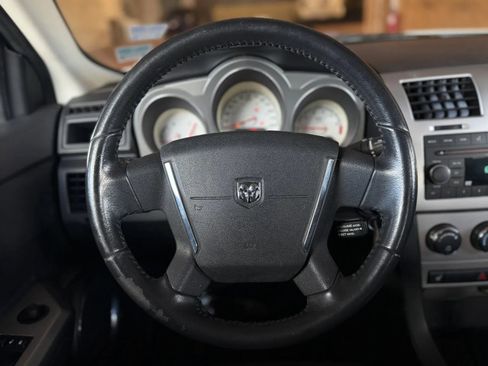 Used 2009 Dodge Avenger SXT FWD image 21