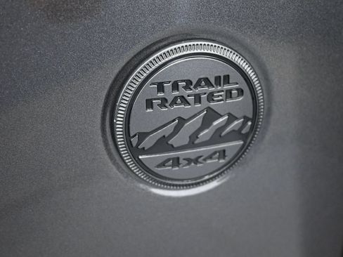 Used 2025 Jeep Wrangler Unlimited Sport AWD/4WD image 14