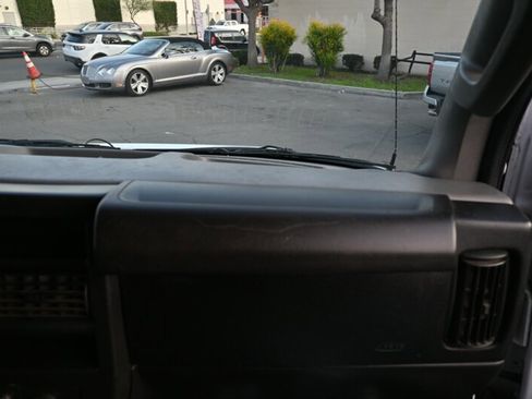 Used 2017 Chevrolet Express 3500 LT w/ LT Preferred Equipment Group image 33