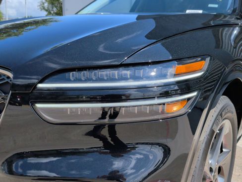 Used 2026 Genesis GV70 2.5T AWD/4WD image 6
