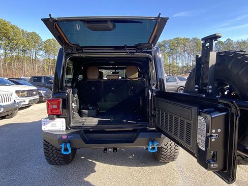 Used 2023 Jeep Wrangler Rubicon w/ Steel Bumper Group image 5