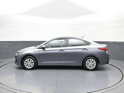 Used 2019 Hyundai Accent SE FWD image 9