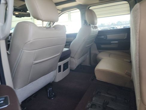 Used 2018 RAM 1500 Laramie w/ Convenience Group image 16