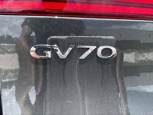 Used 2025 Genesis GV70 2.5T AWD/4WD image 31