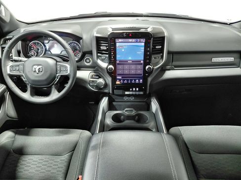 Used 2025 RAM 1500 Big Horn AWD/4WD image 7