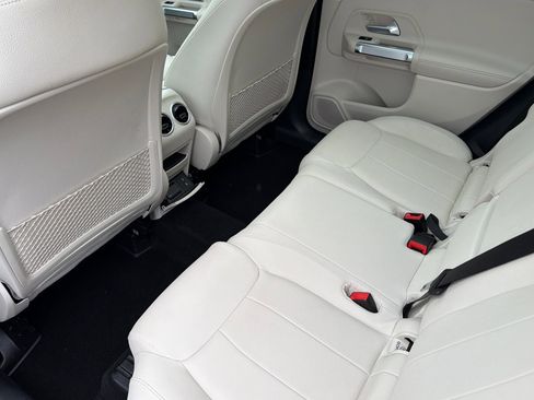 Certified 2025 Mercedes-Benz GLB 250 GLB 250 image 13