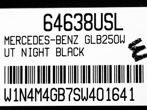 Certified 2025 Mercedes-Benz GLB 250 image 27