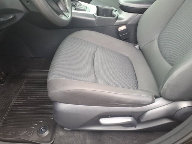 Used 2024 Toyota RAV4 LE FWD image 14