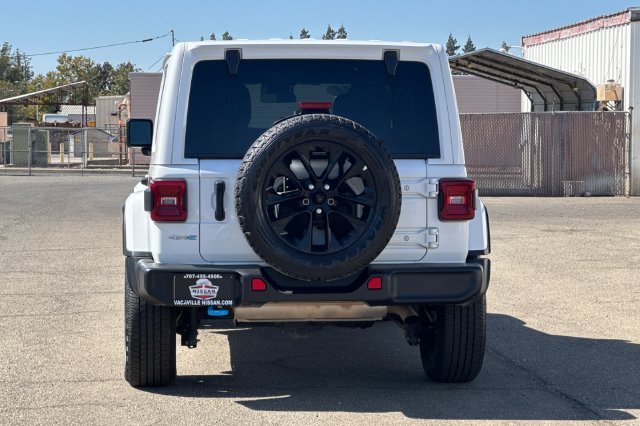 Used 2024 Jeep Wrangler Unlimited Sahara AWD/4WD image 5