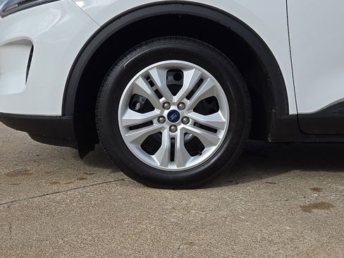 Used 2022 Ford Escape S image 11