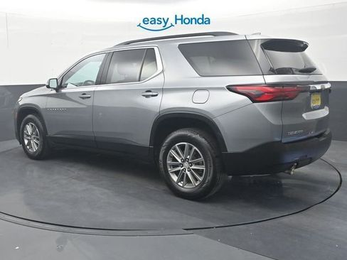 Used 2023 Chevrolet Traverse LT image 5
