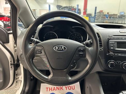 Used 2017 Kia Forte LX FWD image 23