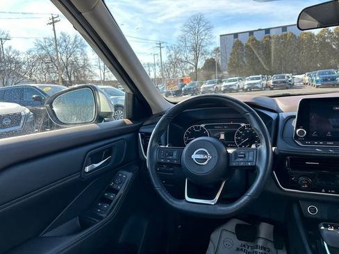 Certified 2023 Nissan Rogue SV w/ SV Premium Package image 25