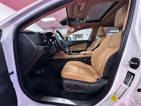 Used 2025 Lexus NX 350h 350h Premium w/ Accessory Package (2T) image 9