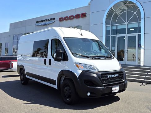 New 2023 RAM ProMaster 2500 w/ Safety Group FWD image 5