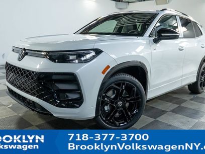 New 2025 Volkswagen Tiguan SE R-Line