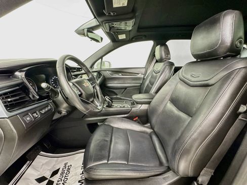 Used 2020 Cadillac XT6 Premium Luxury FWD image 22