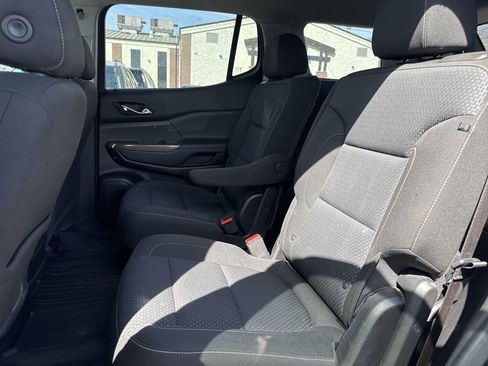 Used 2021 GMC Acadia SLE w/ Driver Convenience Package image 16