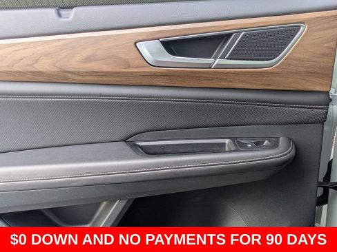 Used 2025 Volkswagen Atlas SE FWD image 26