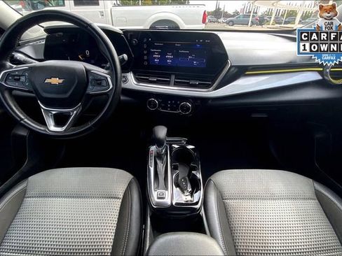 Used 2024 Chevrolet Trax LT w/ Driver Confidence Package image 15