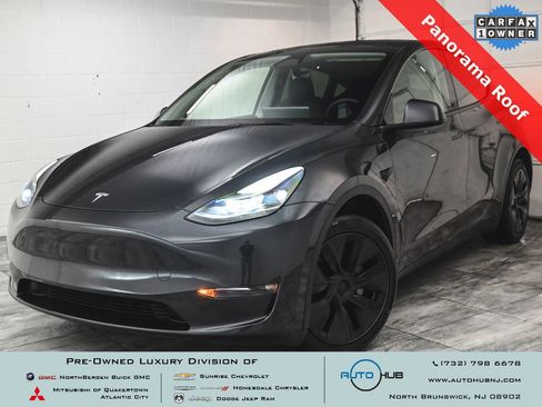Used 2025 Tesla Model Y Long Range image 1