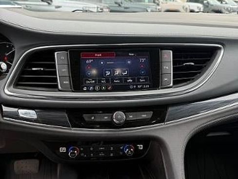 Used 2023 Buick Enclave Premium w/ Experience Buick Package AWD/4WD image 4