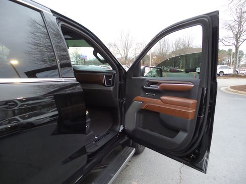 Used 2024 GMC Sierra 1500 Denali Ultimate image 38