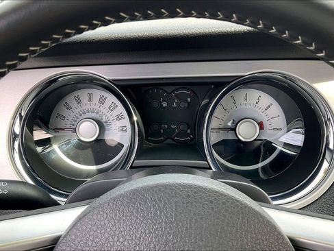 Used 2011 Ford Mustang GT Premium w/ GT Coupe Accessory Pkg 5 image 19