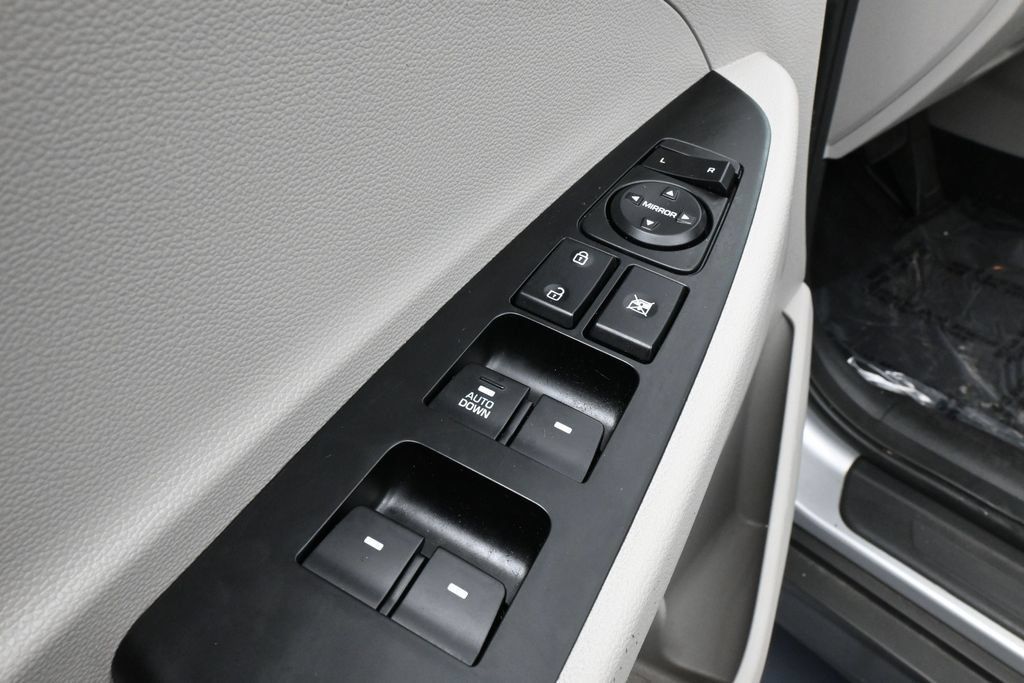 Used 2020 Hyundai Tucson SE FWD image 25