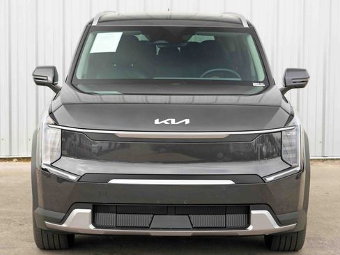 Used 2024 Kia EV9 Wind image 48