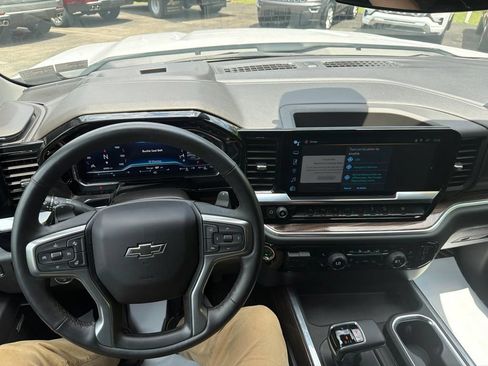 Used 2025 Chevrolet Silverado 1500 RST w/ Convenience Package II AWD/4WD image 30