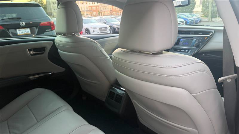 Used 2014 Toyota Avalon XLE Touring FWD image 9