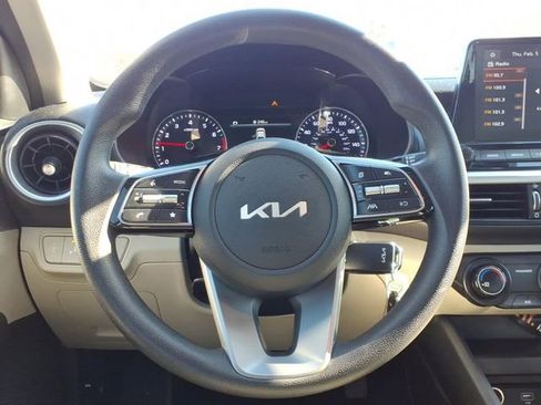 Used 2022 Kia Forte LXS w/ LXS Technology Package image 21