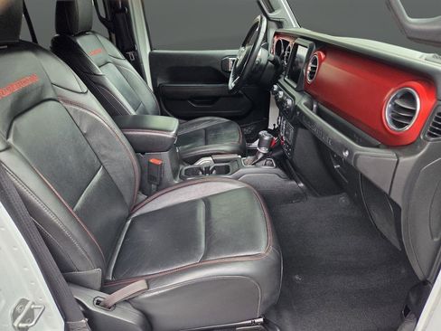Used 2018 Jeep Wrangler Unlimited Rubicon AWD/4WD image 14