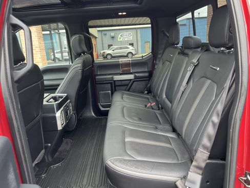 Used 2015 Ford F150 Platinum w/ Equipment Group 701A Luxury AWD/4WD image 25