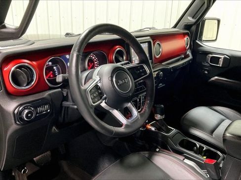 Used 2018 Jeep Wrangler Unlimited Rubicon AWD/4WD image 14