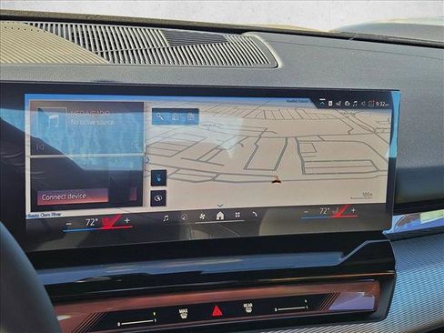 Used 2026 BMW i5 eDrive40 w/ M Sport Package image 12