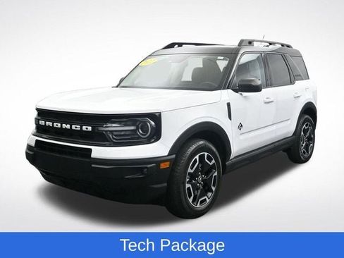 Certified 2022 Ford Bronco Sport Outer Banks w/ Tech Package AWD/4WD image 5