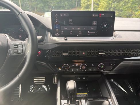 Used 2025 Honda Accord Sport image 16
